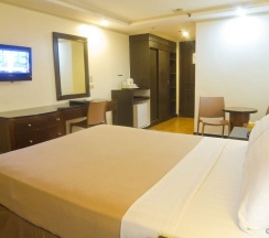 Одноместный номер Deluxe двуспальная кровать в Fersal Hotel Neptune Makati