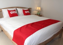 Двухместный номер Superior двуспальная кровать в Oyo 75409 Premium The Family Hotel