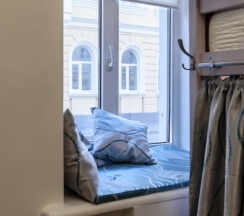 Кровать в общем номере в Рус