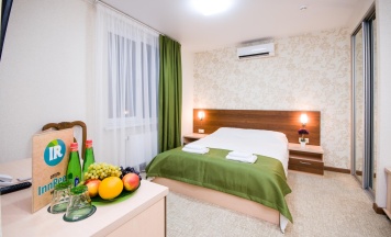 2-местный номер эконом комфорт с 1 двуспальной кроватью (с завтраком) в Nreef