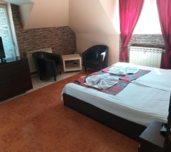 Полулюкс Deluxe в Bon Bon Hotel
