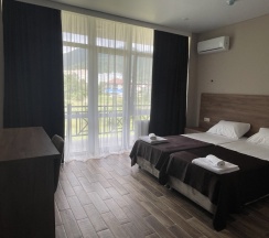 Двухместный номер Standard с балконом и с красивым видом из окна двуспальная кровать в Атлас