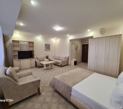 Джуниор сюит с балконом и видом на море  в Green house