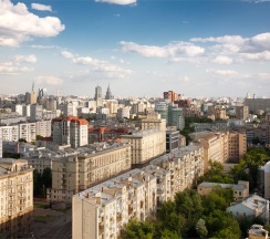 Cтандартный номер с двумя односпальными кроватями с видом на город в Сущевский Сафмар