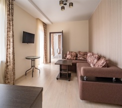 2х комн Люкс с балконом в Loo de luxe