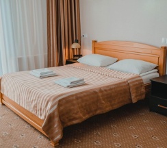 Номер стандарт улучшенный с 1 двуспальной кроватью в Анапа