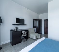 Комфорт с видом на море с балконом. в Дольче Вита