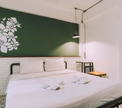 Двухместный номер Deluxe двуспальная кровать в V1 Room Hotel