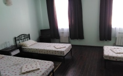3-местная комната улучшенная с 3 односпальными кроватями в Мираж