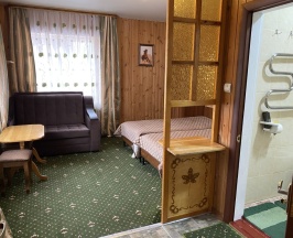 Трёхместный номер Standard с красивым видом из окна в Старый клен