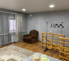 Двухместный семейный номер двуспальная кровать в Ленина