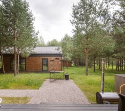 Душевный кубик (до 3 гостей) ХУГГИ в Berloga Country Resort