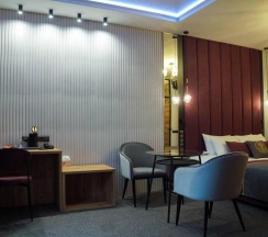 Номер улучшенный с 1 двуспальной кроватью Street в Green Garden Hotel