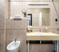 Двухместный стандарт улучшенный в Капитоlinn