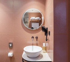 Улучшенный двухместный номер с 1 кроватью в Country Hills Resort