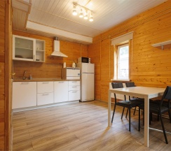 Дача с видом на поляну в Пасторское озеро