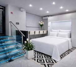 1-комнатные апартаменты с 1 двуспальной кроватью, 28.8 м², цокольный этаж в Апартаменты на Ветеранов