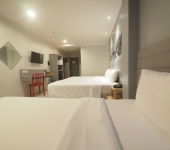Трёхместный номер Standard в Recenta Style Phuket Town
