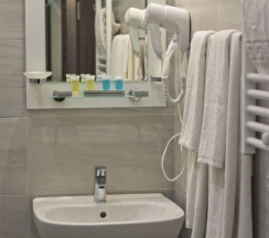 Семейный номер Standard с балконом и с видом на море в Отель Sky Inn Batumi