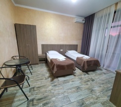 Семейный в Элион