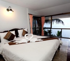 Одноместный номер Standard с видом на море двуспальная кровать в Chang Cliff Resort