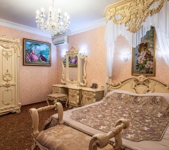 Королевский Люкс в Чеботарёвъ