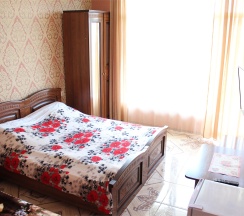 Улучшенный с балконом и видом на горы и бассейн в Аида