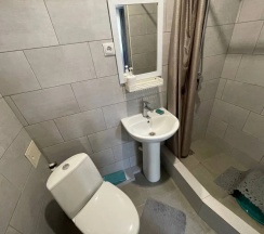 Трёхместный номер Comfort с балконом в Альдаир