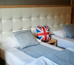 Двухместный гостиничный номер с двумя кроватями в Алые паруса