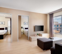 Люкс с 2 комнатами в The Grass Serviced Suites by At Mind