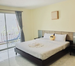 Номер Standard в ME Hotel Beach View