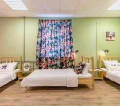 Четырехместный номер в Story Hostel