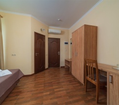 Семейный 3-х местный в Room hotel