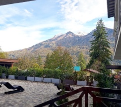 Студия ЛЕС с панорамой на горы. Бассейн. Баня. в Панорама Ачишхо