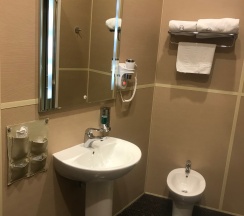 Двухместный номер с кроватью размера "king-size" в День & Ночь