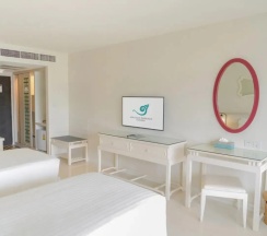 Двухместный номер Andaman Deluxe 2 отдельные кровати в Andaman Embrace Patong