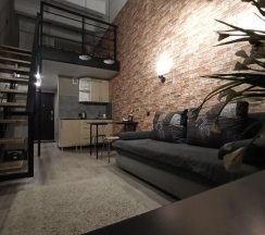 Четырёхместные апартаменты Standard в Квартира Двухуровневая Khadi_Home недалеко от ЖД и автовокзала