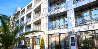 Сочи: Отель Амбассадор