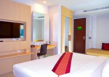 Номер Deluxe с видом на бассейн в Andatel Grande Patong Phuket