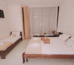 Дом с террасой и панорамным видом на море в Благовещенка