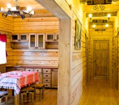 Шестиместный коттедж в Светлица