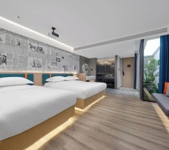 Двухместный номер Superior с видом на город (двуспальная кровать) в Lan Wan International Hotel