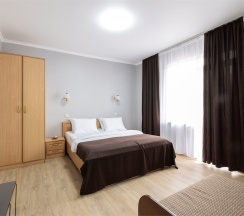 Двухместный номер "Стандарт" с балконом в Ростов