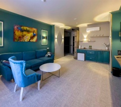 №4 ЛЮКС GRAND RESIDENT SUITE (2 комн., 50 м²) в Отель