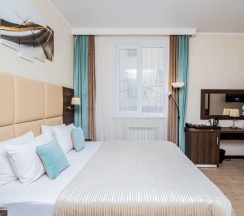 Номер стандарт улучшенный с 1 двуспальной кроватью в Колибри