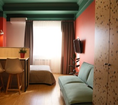 № 307 Стандартный номер с уютной угловой кроватью в разМалевиch