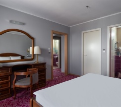 Люкс Двухкомнатный в Marins Park Hotel Новосибирск
