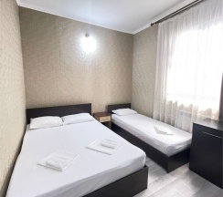 Трехместный стандарт в Калатея