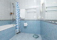 Делюкс в Амакс