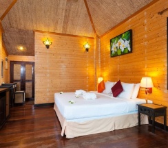 Бунгало Superior с балконом в Palm Leaf Resort
